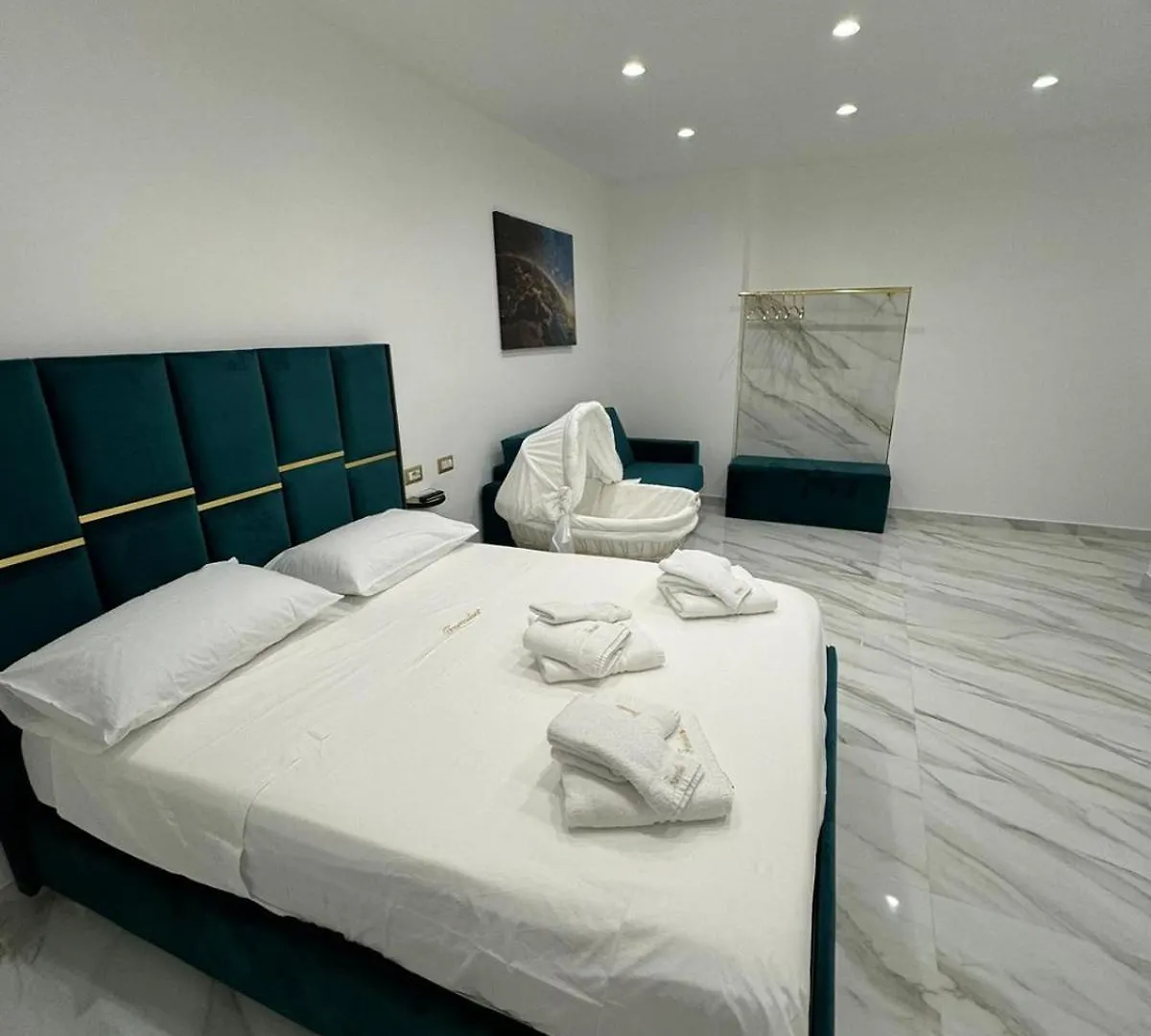 Hotel Familia à Naples 0*,